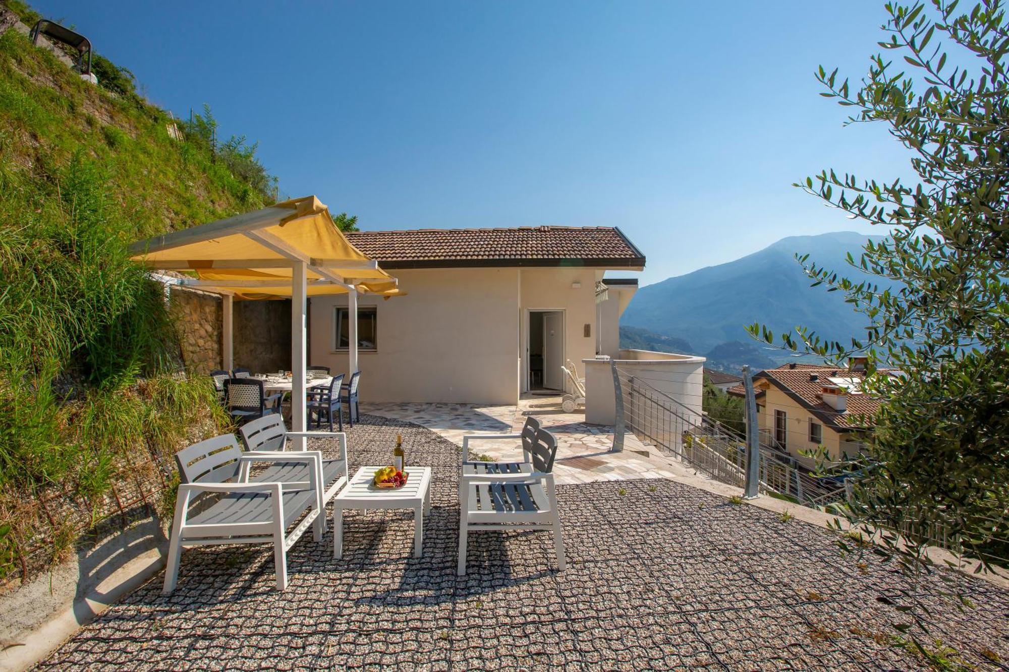 Casa Rene - Happy Rentals Tenno Luaran gambar